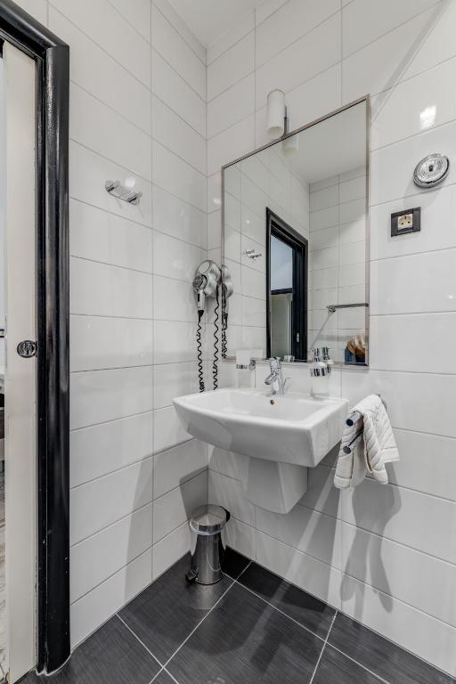 Tango Luxury Rooms - 2