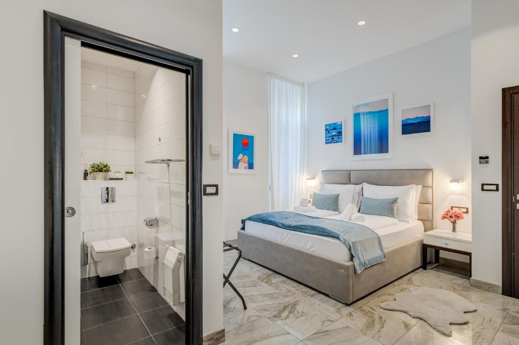 Tango Luxury Rooms - 16