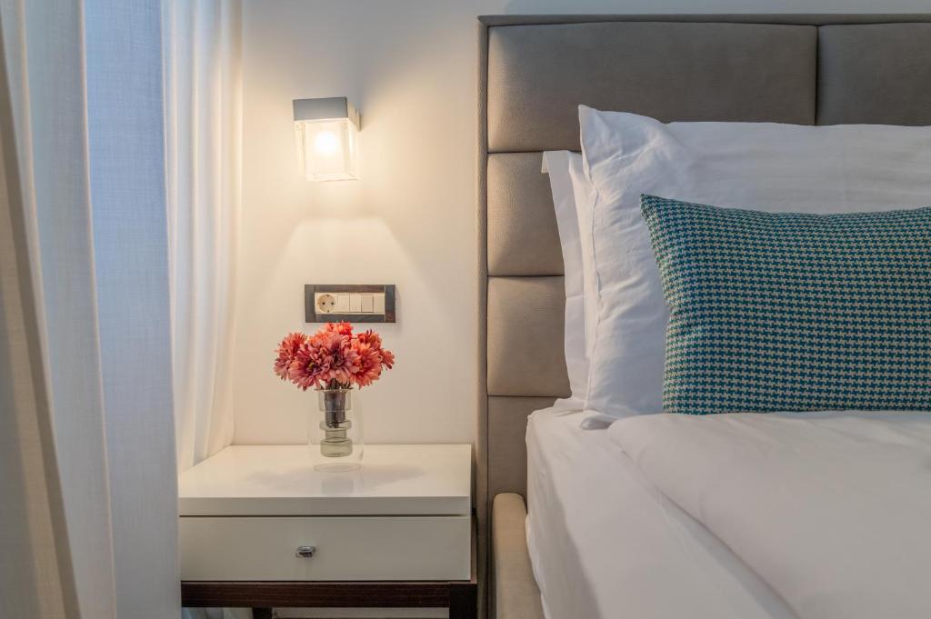 Tango Luxury Rooms - 17