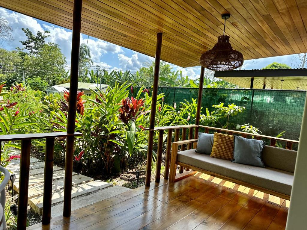 Balkón nebo terasa v ubytování Almendros Eco-Villas