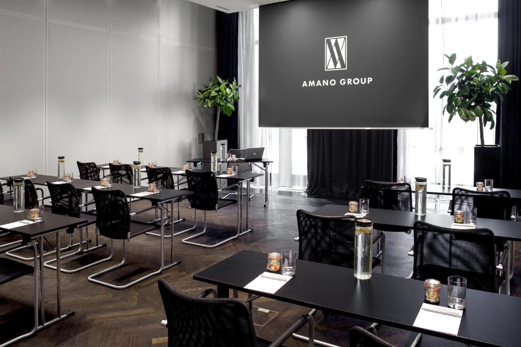 Um restaurante ou outro lugar para comer em Hotel AMANO Grand Central