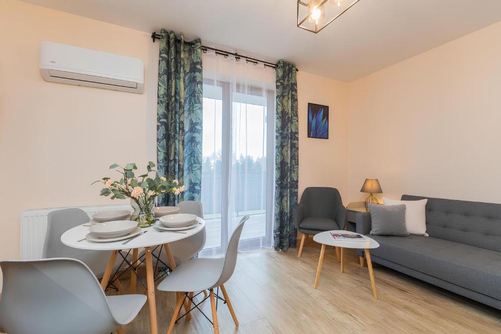 Χώρος καθιστικού στο Flatbook Apartamenty - Mikoszewo Baltic Cottage 5