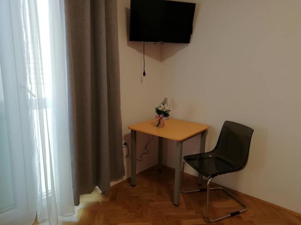 Telewizja i/lub zestaw kina domowego w obiekcie Apartment Rocky I