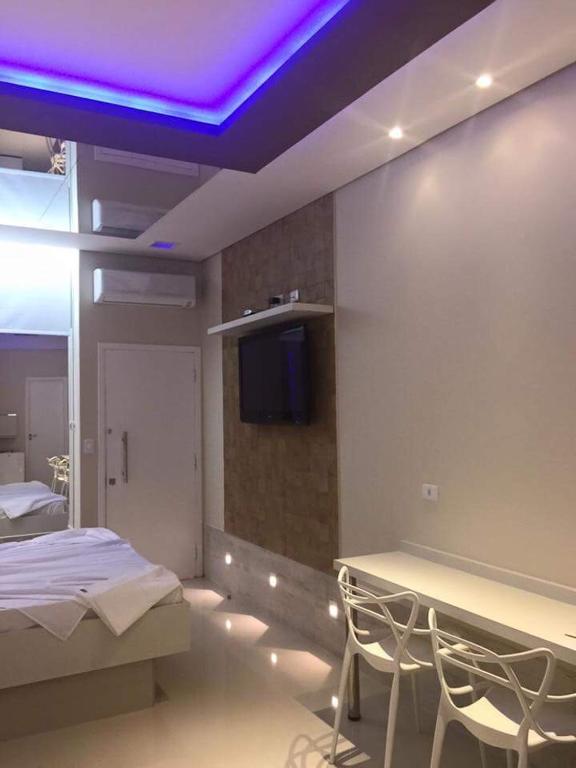  Dinys Motel (Adults Only)