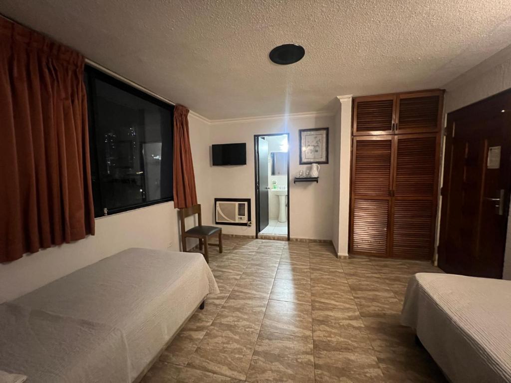 Postel nebo postele na pokoji v ubytování Eurohotel