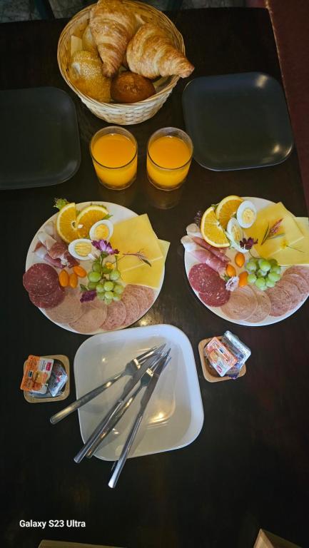 Jídlo v hotelu nebo okolí