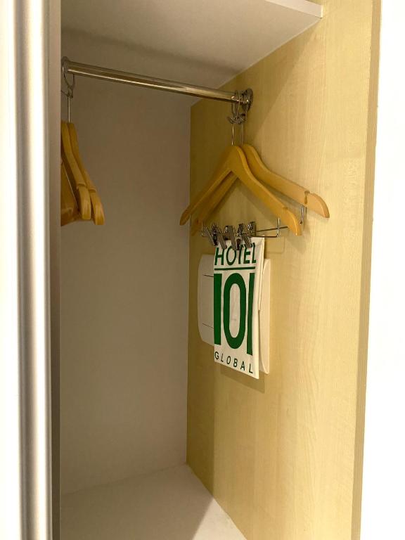 Certifikát, hodnocení, plakát nebo jiný dokument vystavený v ubytování Hotel101 - Fort