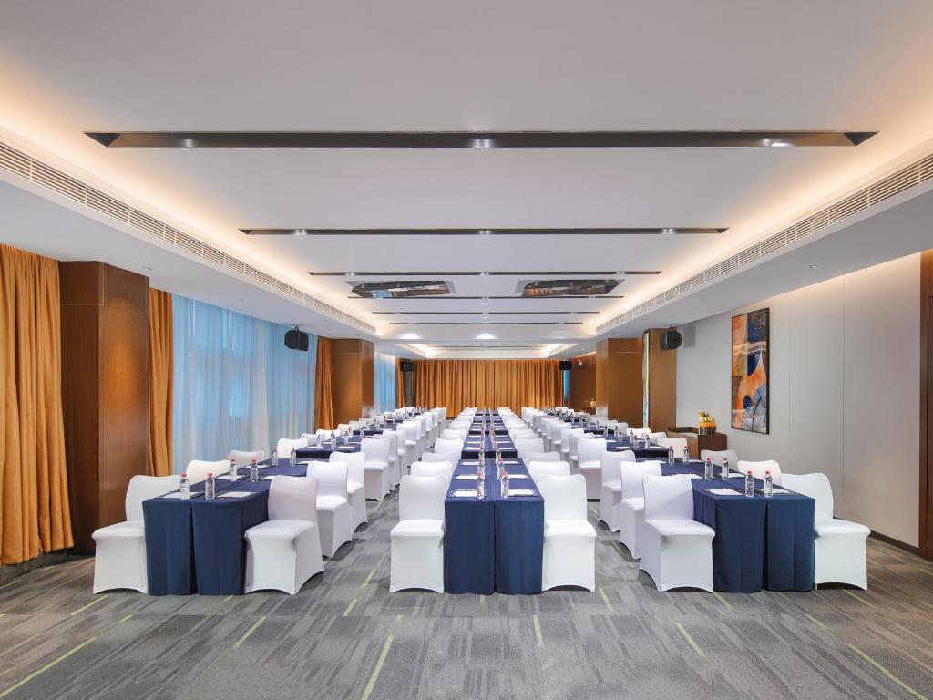 Konferenční prostory v ubytování Hampton by Hilton Shenzhen Longhua Qinghu