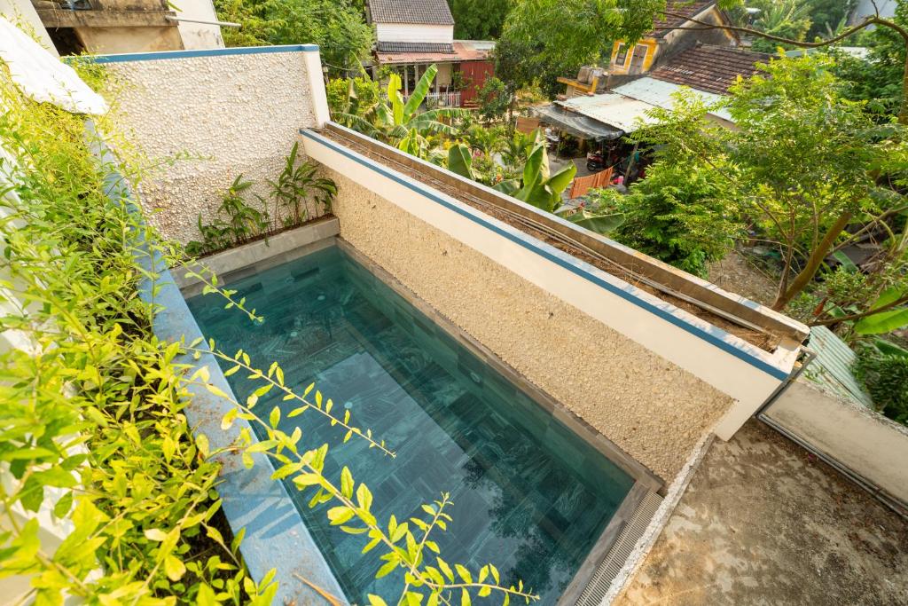 Hồ bơi trong/gần May Boutique Villa Hội An