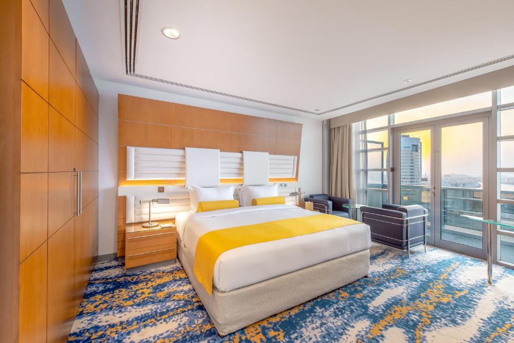 
Golden Creekside With Balcony 
