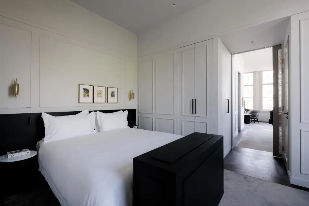 Superior King Suite