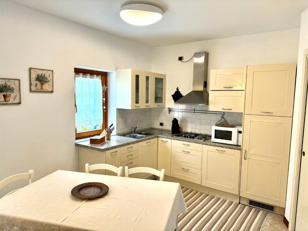 Kuchyň nebo kuchyňský kout v ubytování La Rosa Home