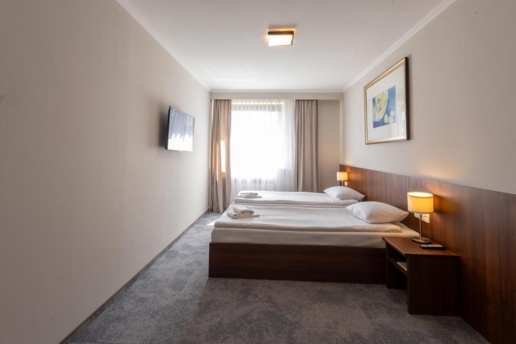 Hit Hotel - Resim 18