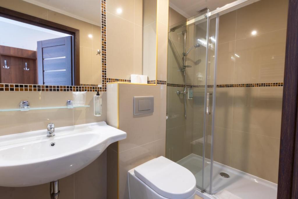 Hit Hotel - Resim 24