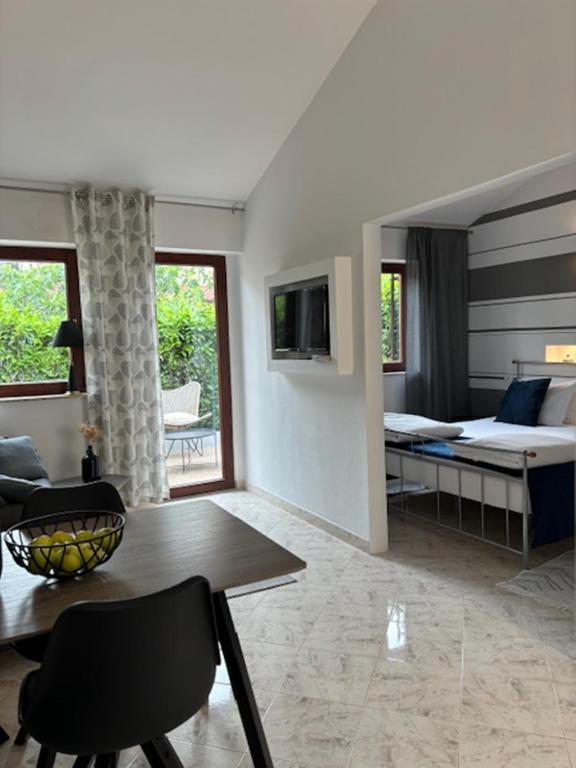 Villa B&B Marina & Parking Free - 8