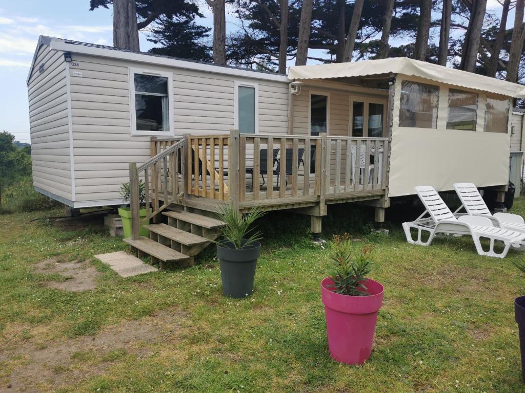 Zahrada ubytování Mobilhome Vue océan La Costa Breizha