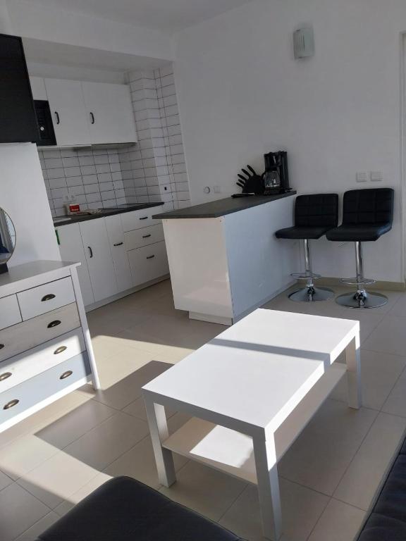 Bay View Apartments - 17