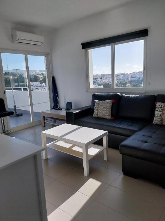 Bay View Apartments - 16