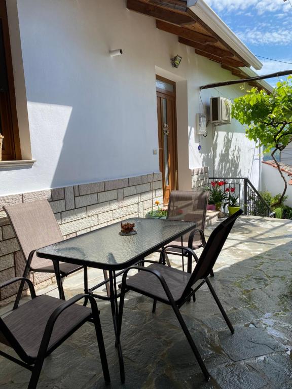 Balkón nebo terasa v ubytování Guest House Persa