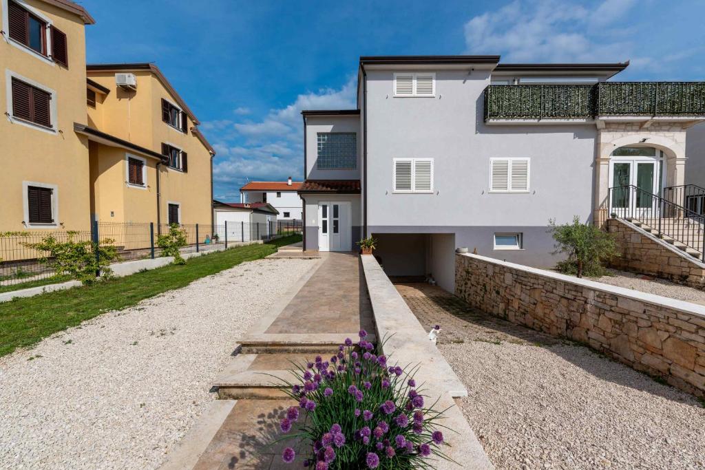 Budova, kde se apartmán nachází
