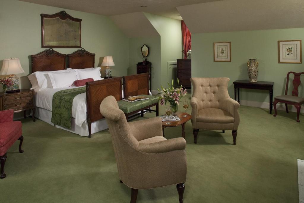 Fairview Inn photo