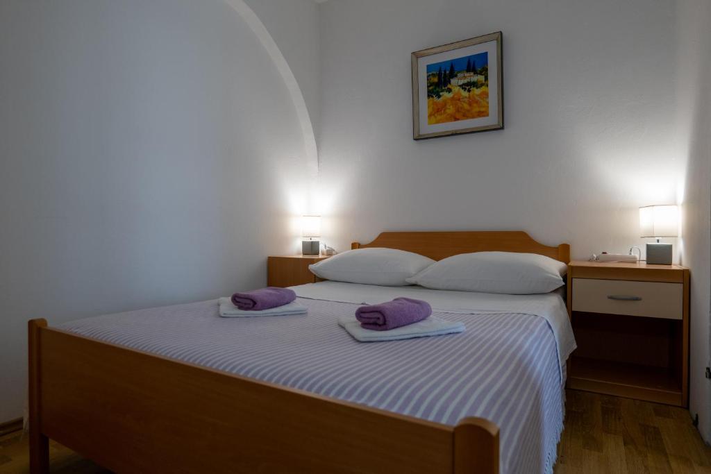 Irena's place A1 - 14