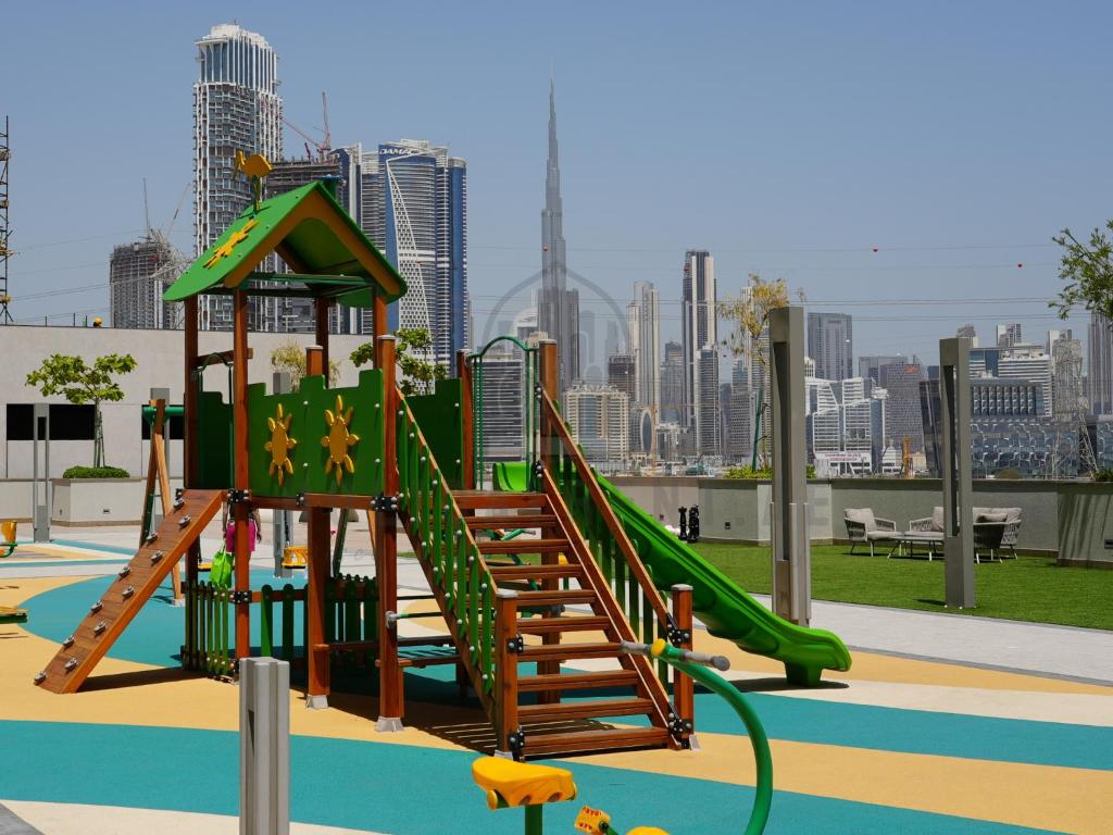آپارتمان 1 خوابه با موقعیت عالی در نزدیکی برج خلیفه!