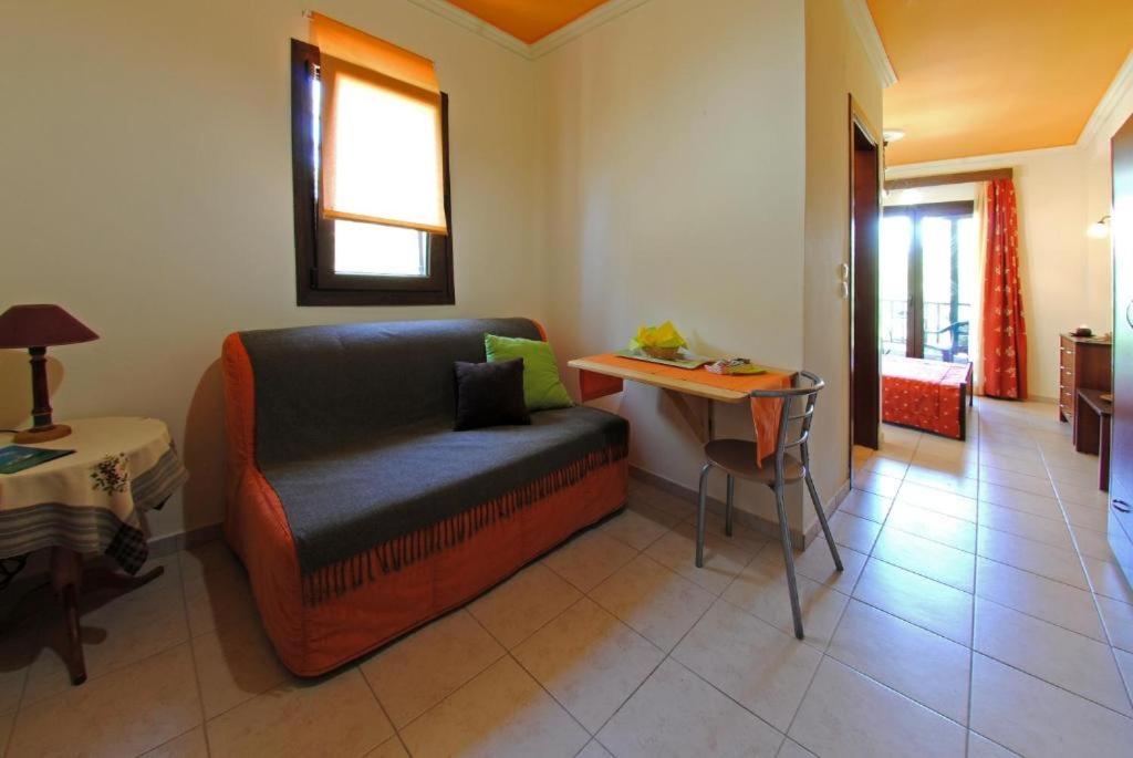 Posezení v ubytování Dionysus Apartments & Suites