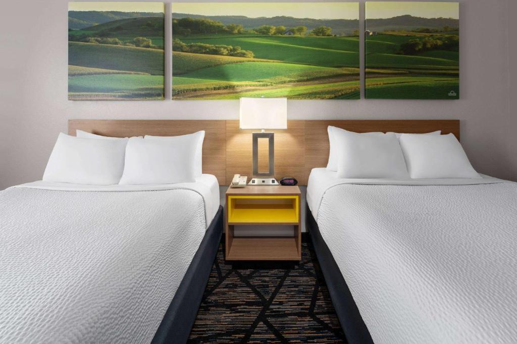 Days Inn by Wyndham Ogallala - Queen Room With Two Queen Beds - Non-Smoking