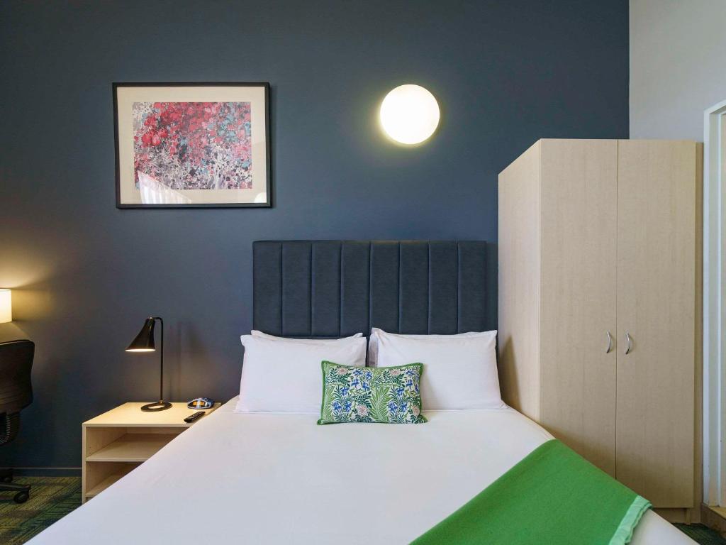 Postel nebo postele na pokoji v ubytování Ibis Styles Invercargill
