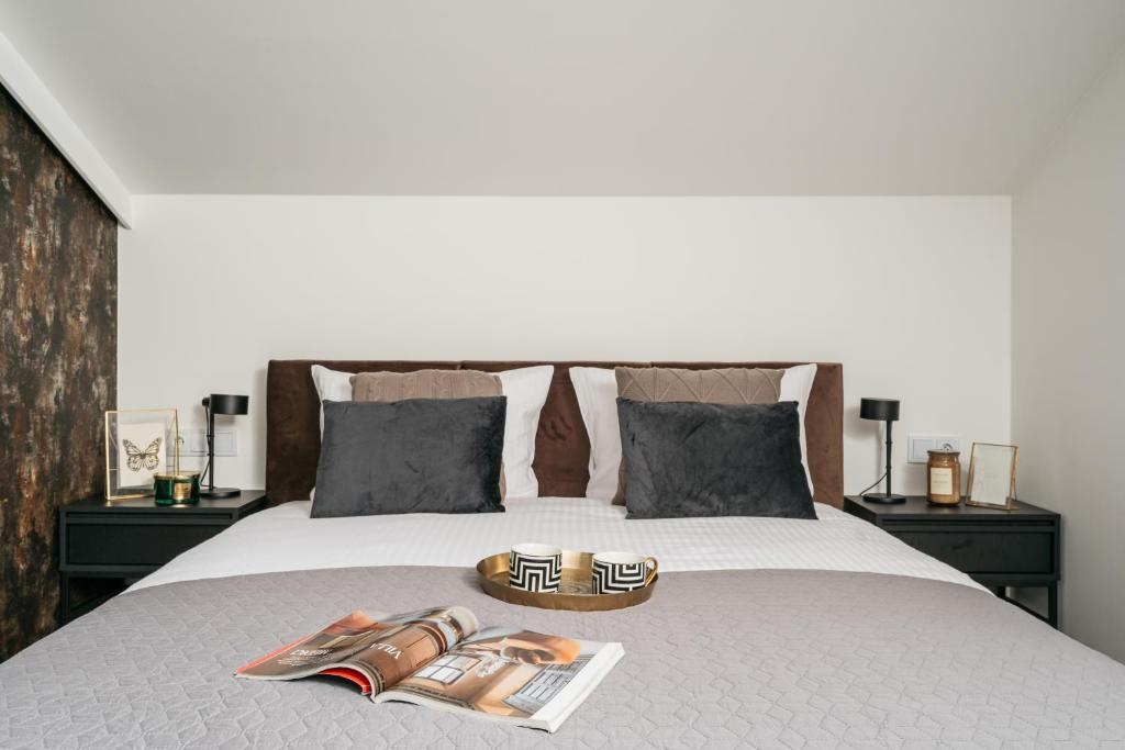 Posteľ alebo postele v izbe v ubytovaní Main Square Apartments - LoftAffair