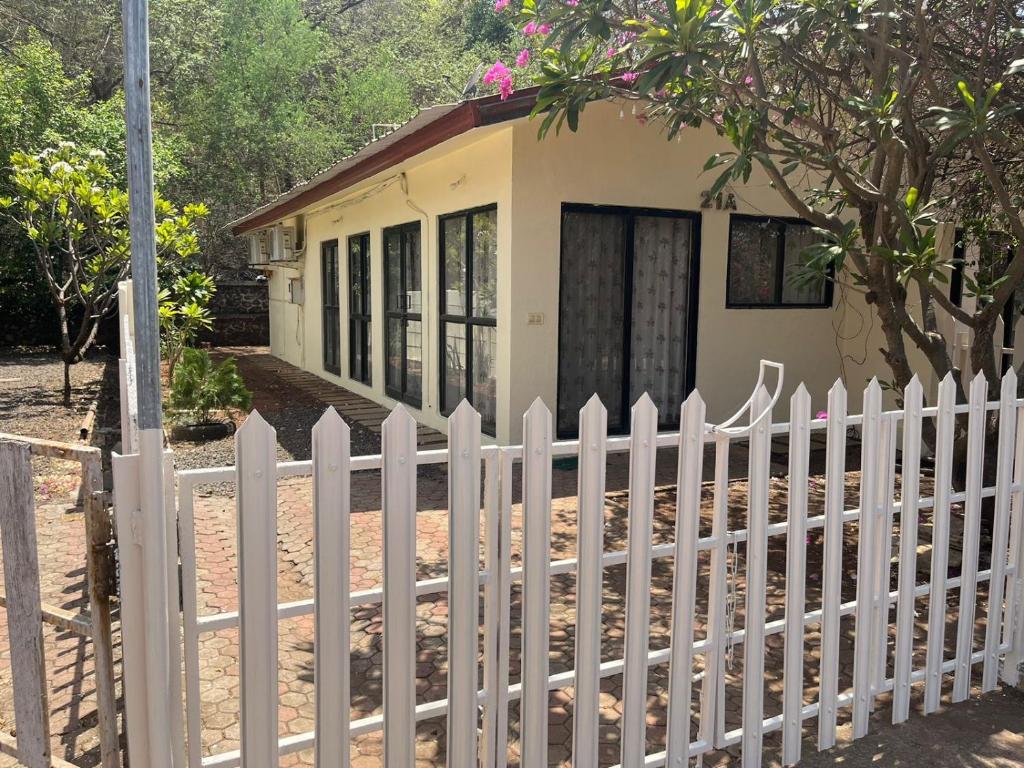 Retreat Holiday Homes, Hideaway, at Sparsh Resorts, Karjat - Housity