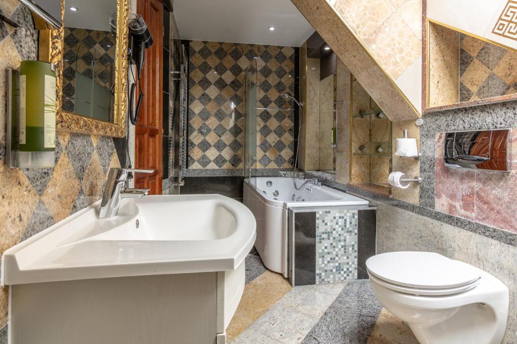 EKONO By Leva Hotel Strasser - Resim 3