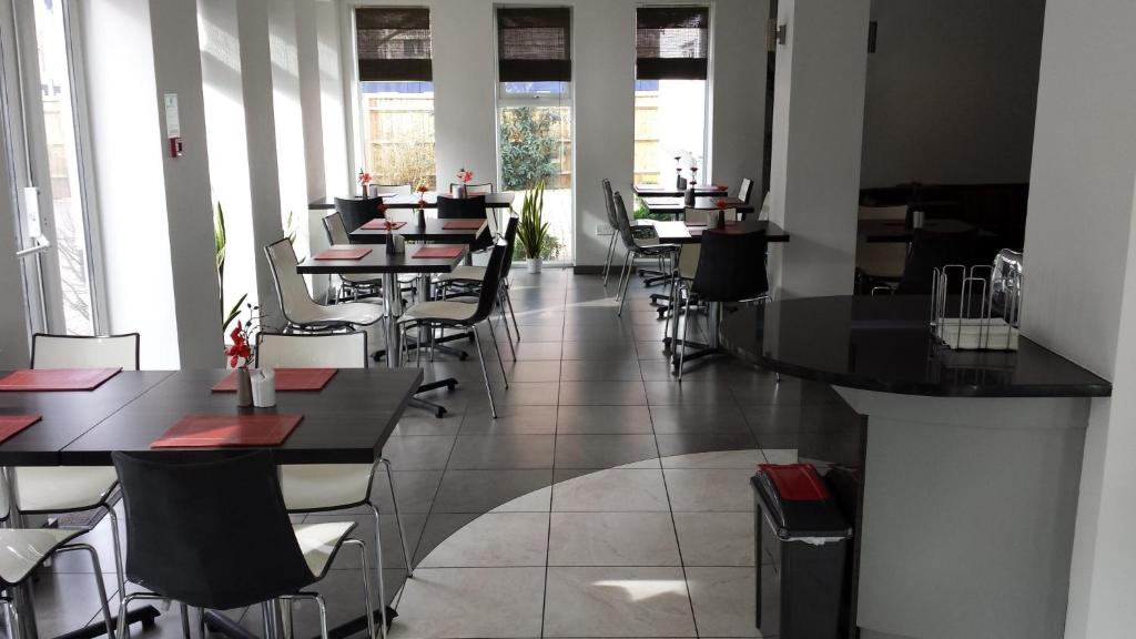 Remont Oxford Hotel - Resim 11