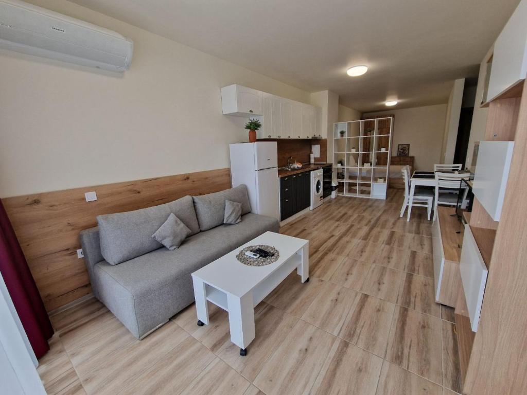Academica Rent