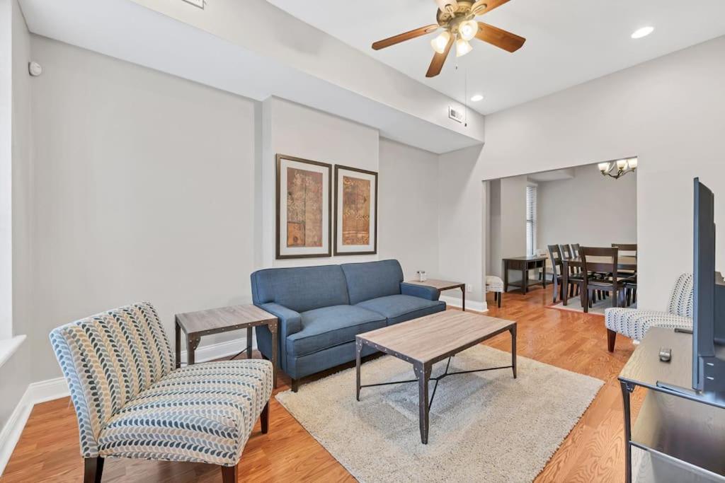 St Louis Tower Grove TwoStory Townhome Perfect for Groups Side A