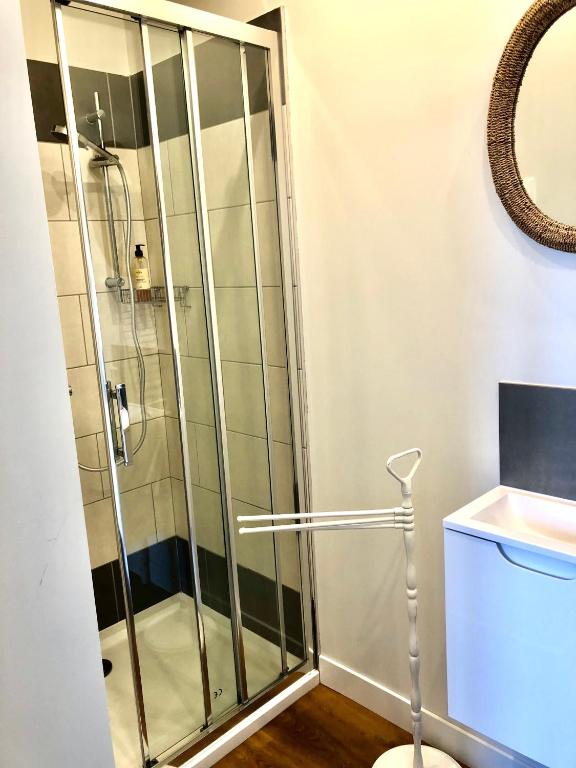 Łazienka w obiekcie La Maison du Hommeel