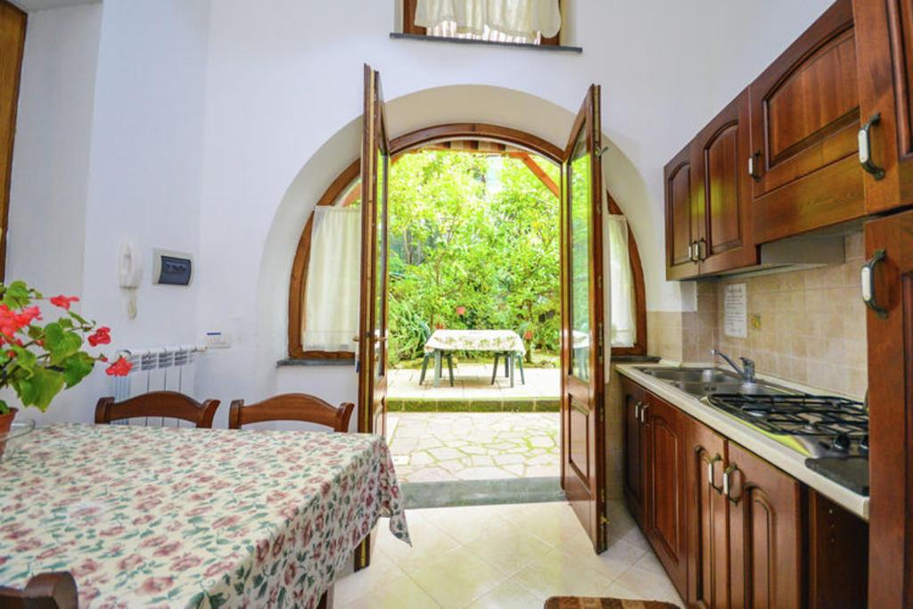 Comfortable House with Sea View in Sorrento