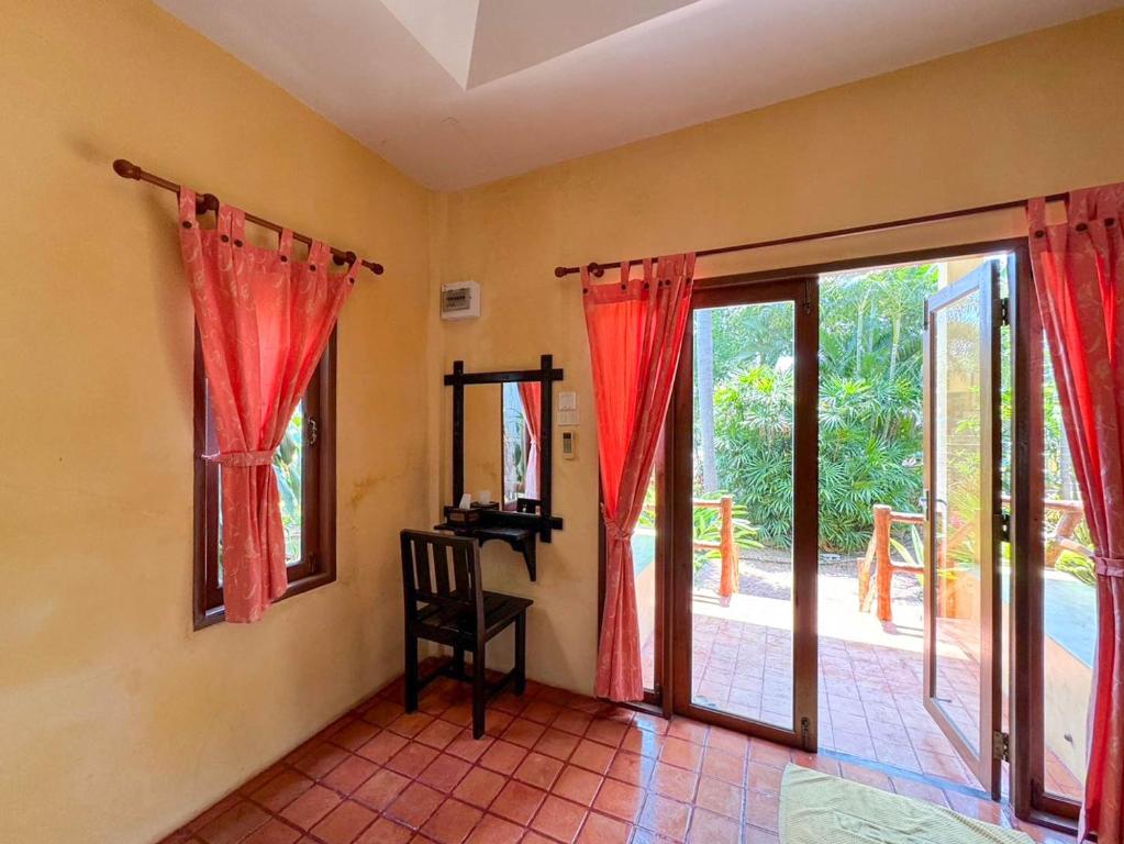 Fotografie z fotogalerie ubytování Baan Bali Beach Resort Pranburi v destinaci Pran Buri
