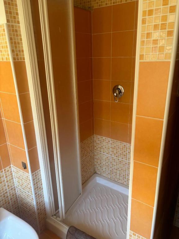 A bathroom at Alghero Budget