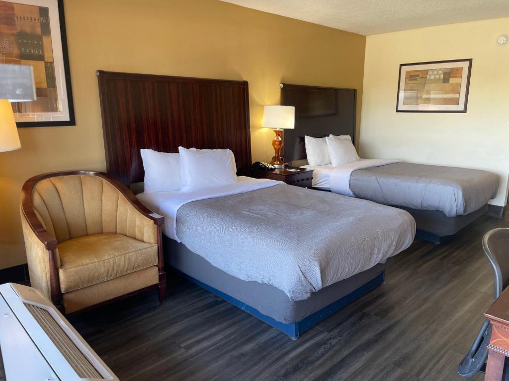 Quality Inn Alachua - Gainesville Area - Chambre Double Avec Deux Lits Doubles Et Vue De Piscine - Non-fumeurs