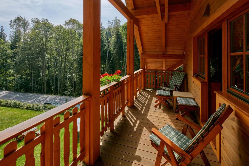 Balkón nebo terasa v ubytování Apartmány Jánky