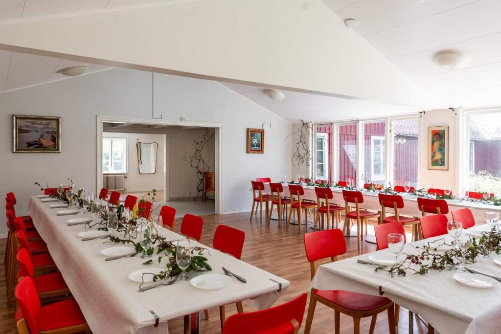 Restaurace v ubytování Långstorp 200 Gästhem i Höör vänster