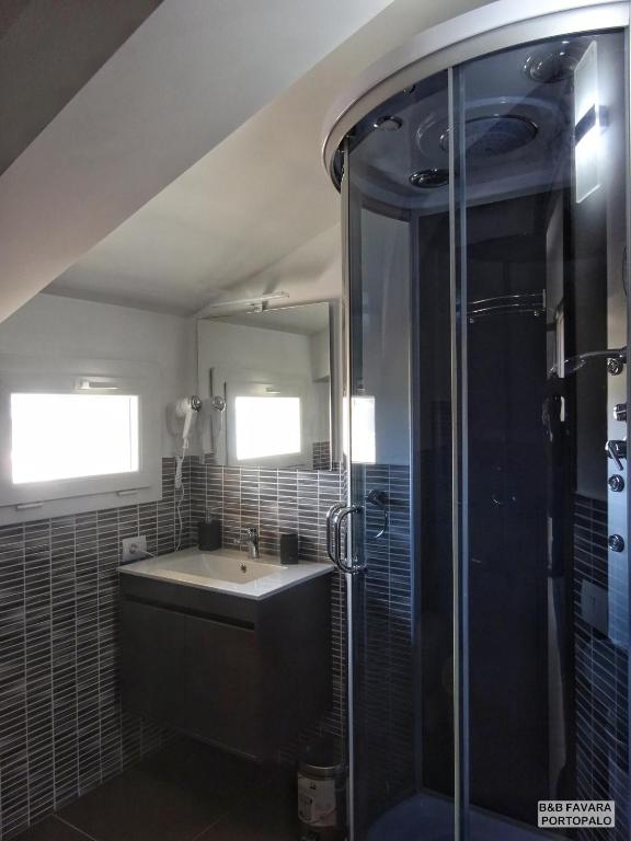 Koupelna v ubytování FAVARA Rooms