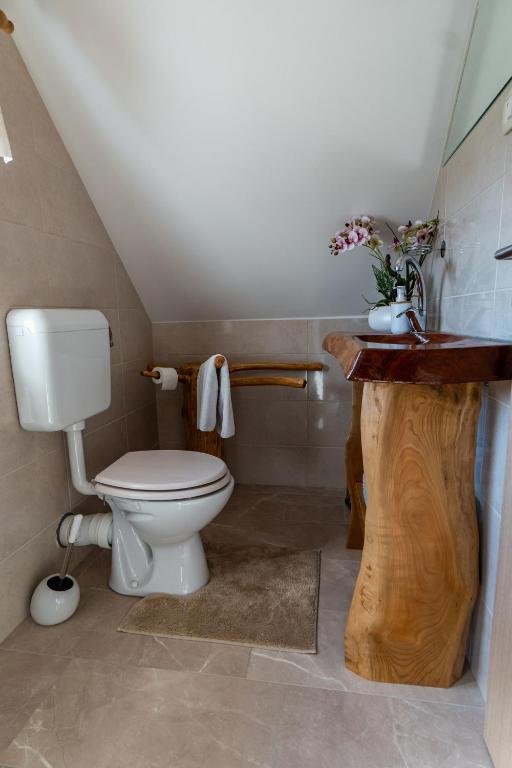 Koupelna v ubytování WeinSpitz - Wellness House