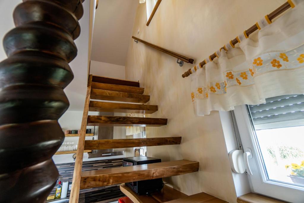 Kuchyň nebo kuchyňský kout v ubytování WeinSpitz - Wellness House