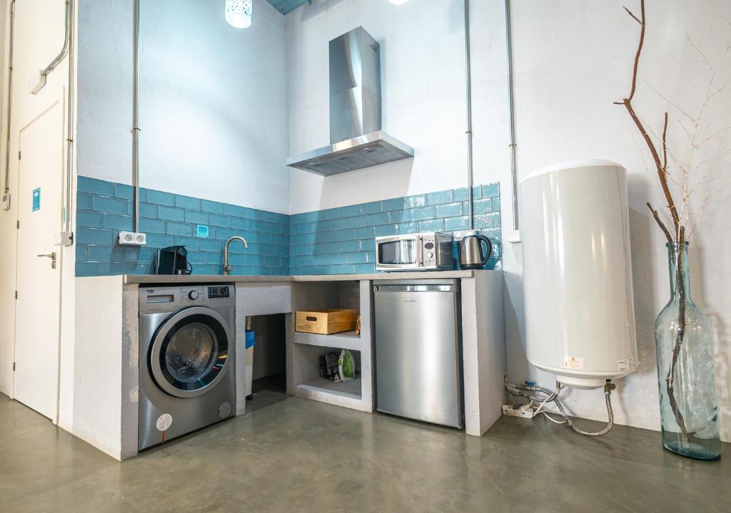 Loft-style ground floor flat - 15