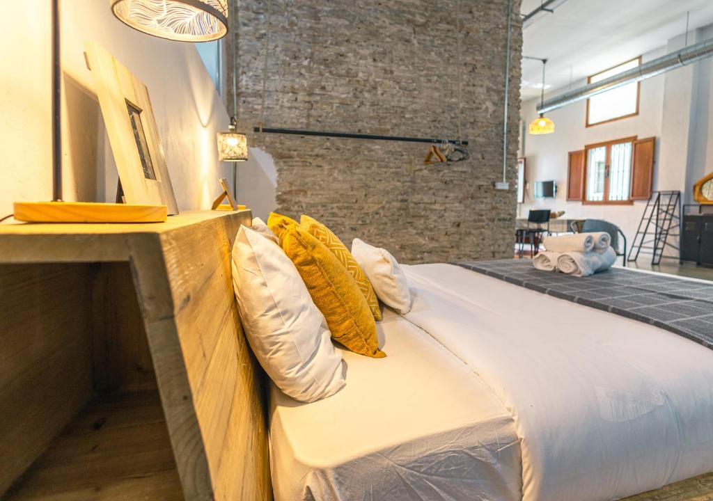 Loft-style ground floor flat - 10