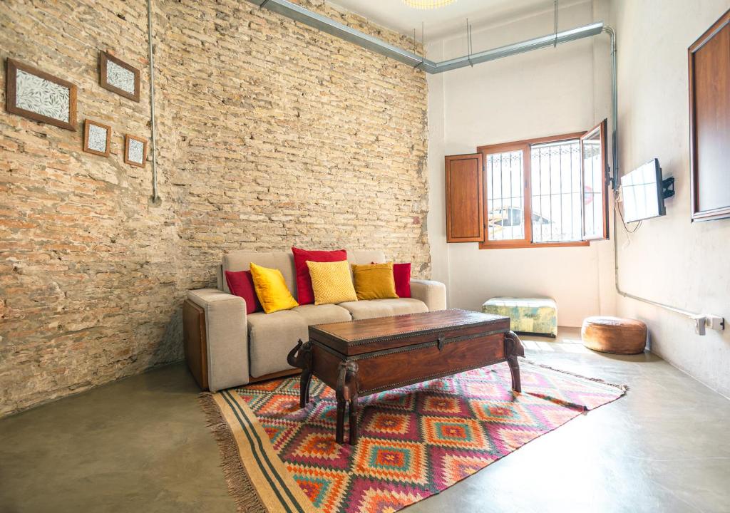 Loft-style ground floor flat - 9