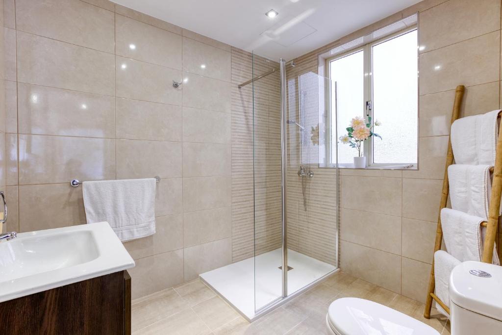 Koupelna v ubytování Stylish Valletta Suites